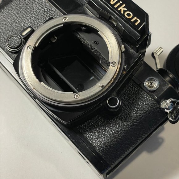 NIKON FM Vintage Black Body camera w 2 LENSES & many accessories - Picture 5 of 16